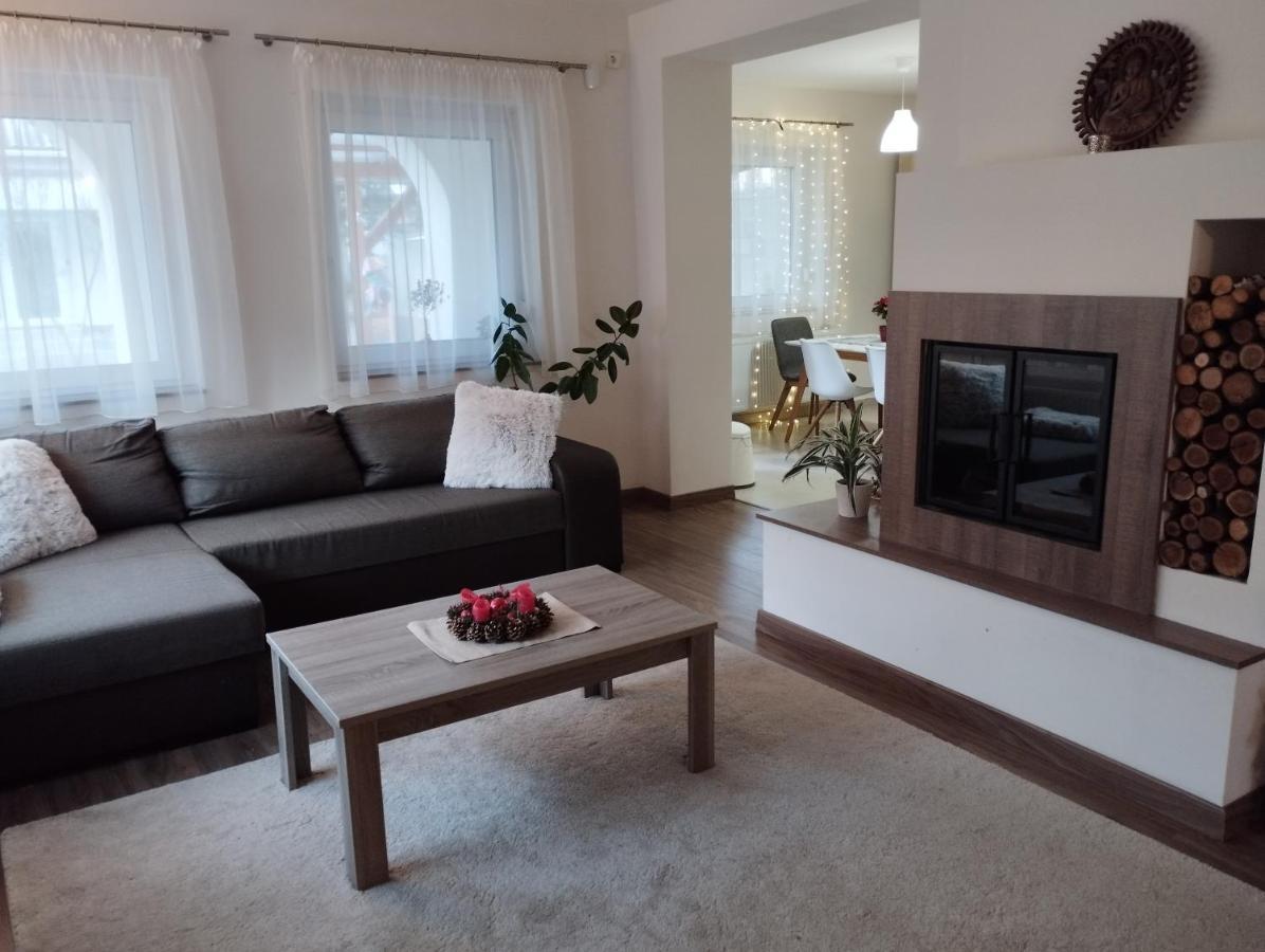 Ferienwohnung Eletvirag Rezidencia Es Vendeglak Egerszalók Exterior foto
